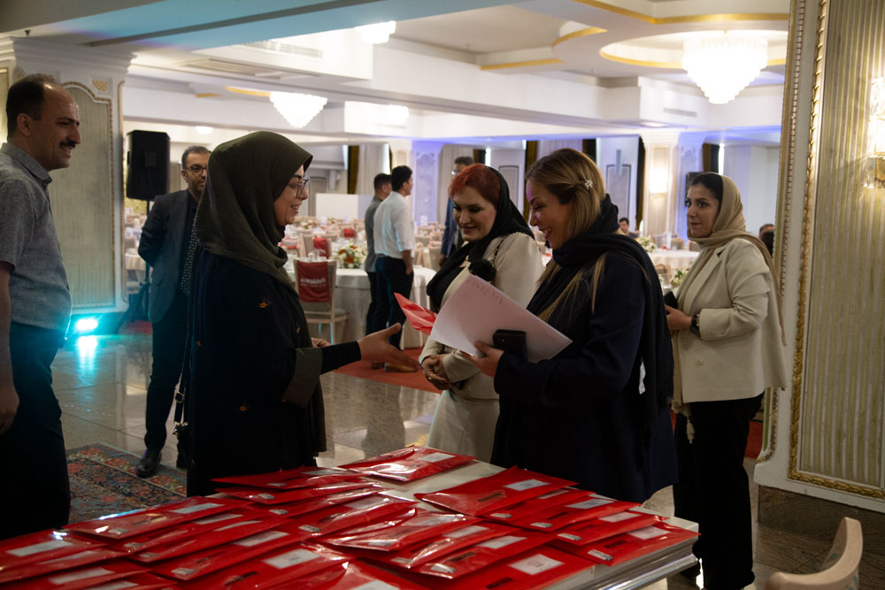 پنجمین گردهمایی توزیعکنندگان آجرنسوز نما آذرخش خرداد 1404