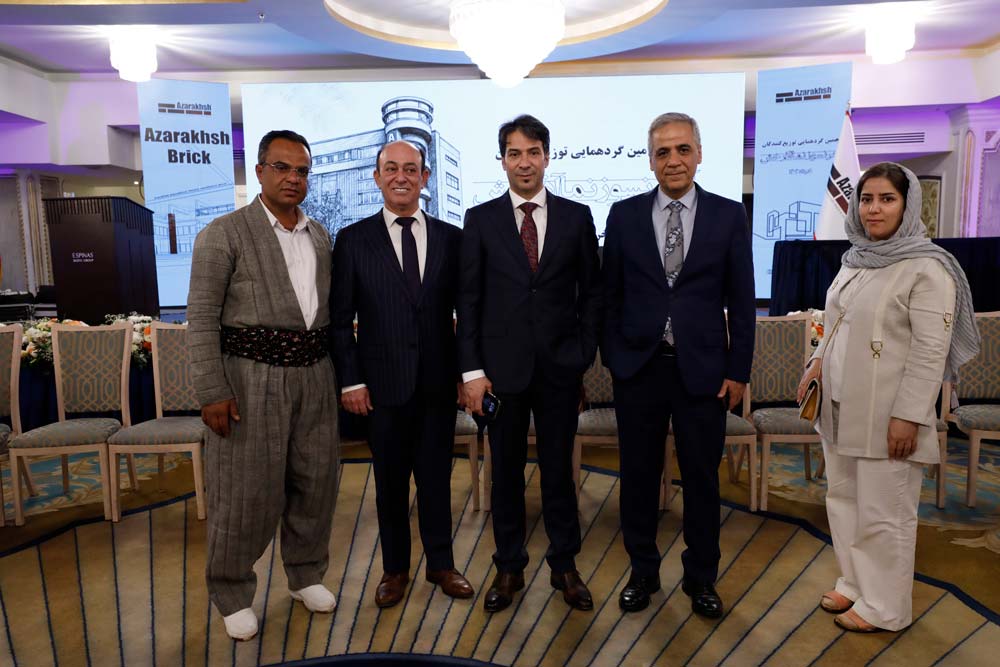 پنجمین گردهمایی توزیعکنندگان آجرنسوز نما آذرخش خرداد 1404